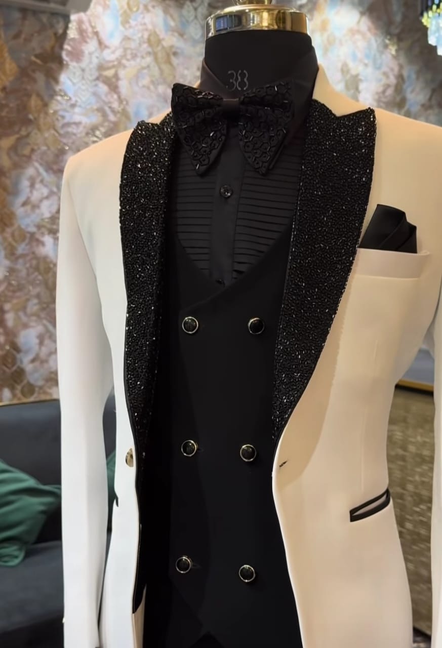 Classic Man 5piece special black & cream suit